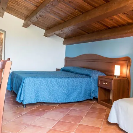Casa Vacanze Torre Tabia Country house *